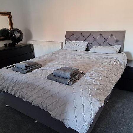 شقة Large 4 Bed إدنبرة المظهر الخارجي الصورة