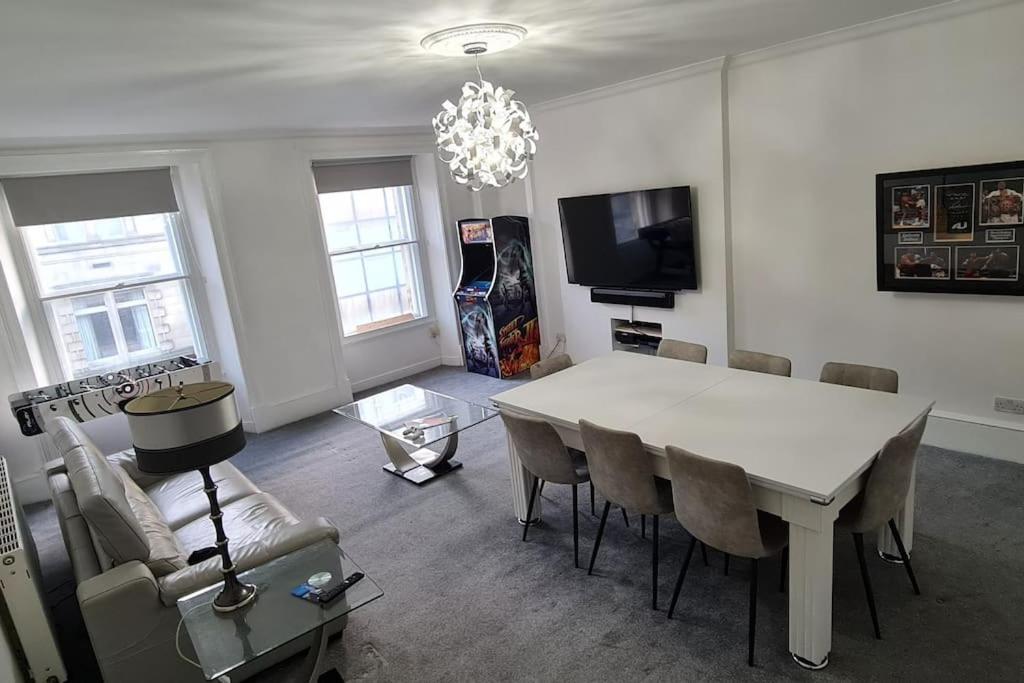 شقة Large 4 Bed إدنبرة المظهر الخارجي الصورة